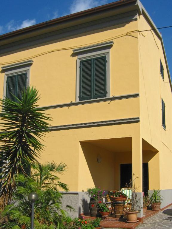 Tower'S Garden Bed & Breakfast Pisa Exterior photo